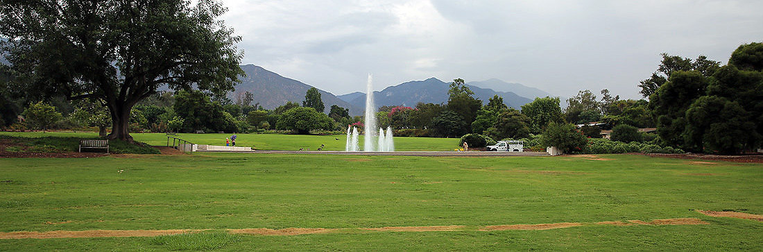 Bauer Lawn and Fountain