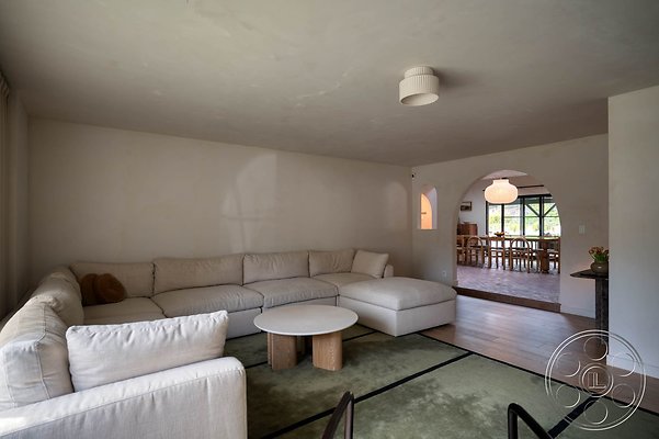 modern-farmhouse-12-35