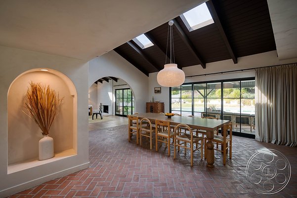 modern-farmhouse-12-23