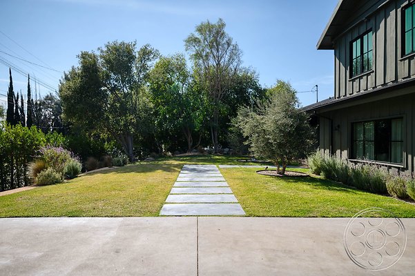 modern-farmhouse-12-4