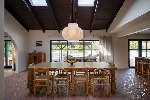 modern-farmhouse-12-24