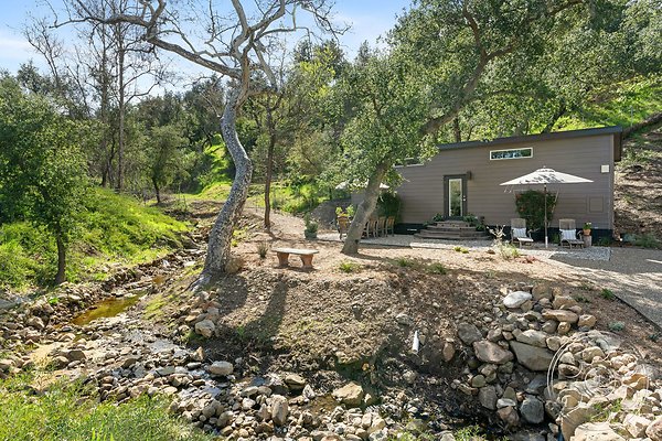 modern-farmhouse-5-70 modern-farmhouse-5-70