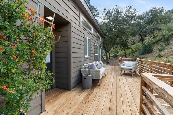 modern-farmhouse-5-60