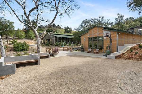 modern-farmhouse-5-5