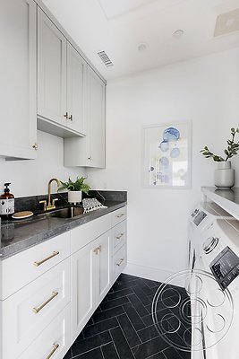 modern-farmhouse-8-17