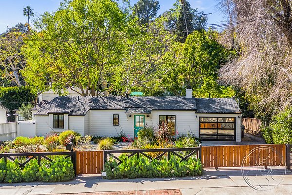 modern-farmhouse-9-107 modern-farmhouse-9-107