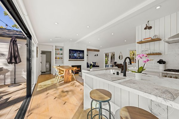 modern-farmhouse-9-10