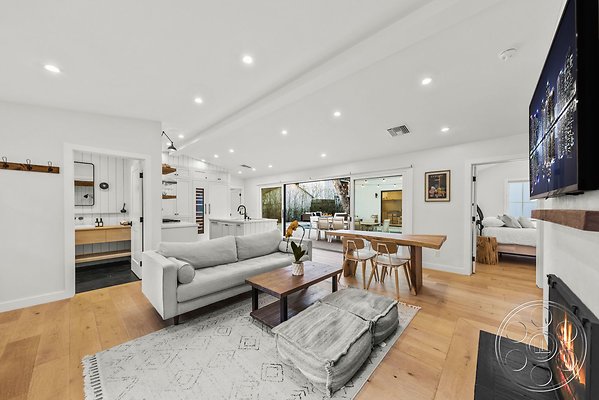 modern-farmhouse-9-75 modern-farmhouse-9-75