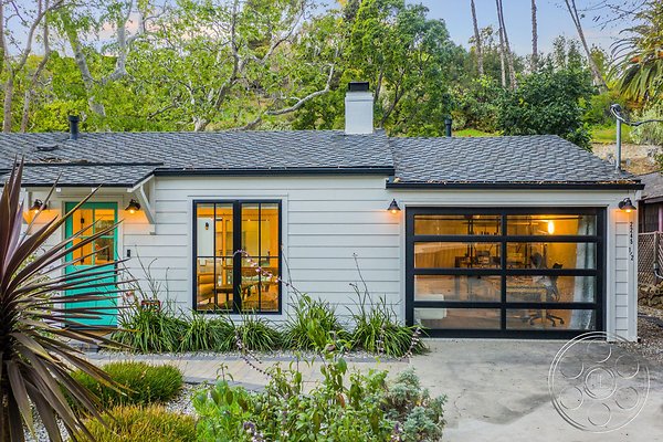 modern-farmhouse-9-99 modern-farmhouse-9-99