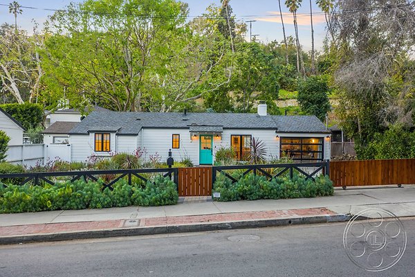 modern-farmhouse-9-101 modern-farmhouse-9-101