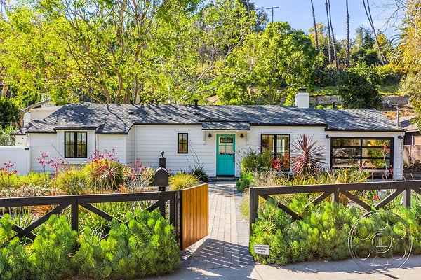 modern-farmhouse-9-106 modern-farmhouse-9-106