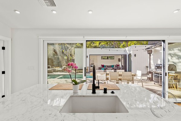 modern-farmhouse-9-12