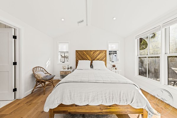 modern-farmhouse-9-13