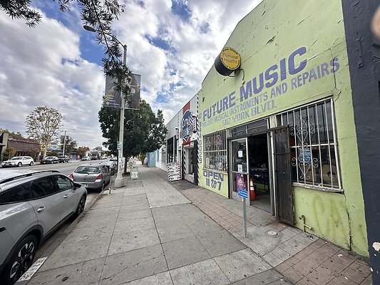 Photo Nov 13 2025, 11 07 51 AM