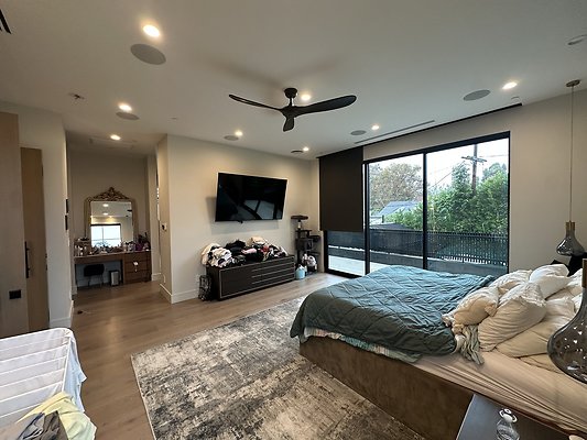 Photo Nov 14 2025, 9 35 45 AM