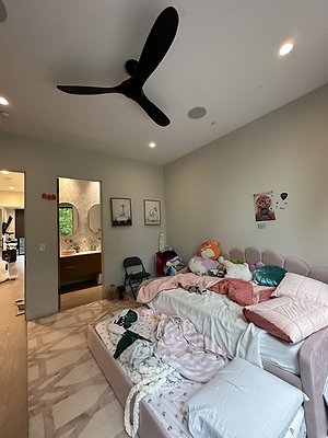 Photo Nov 14 2025, 9 37 06 AM