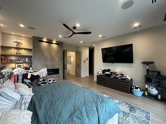 Photo Nov 14 2025, 9 35 58 AM