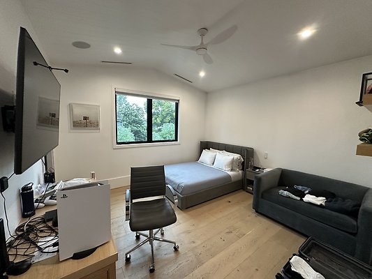 Photo Nov 14 2025, 10 15 30 AM