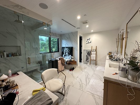 Photo Nov 14 2025, 10 14 42 AM