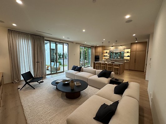 Photo Nov 14 2025, 11 13 00 AM